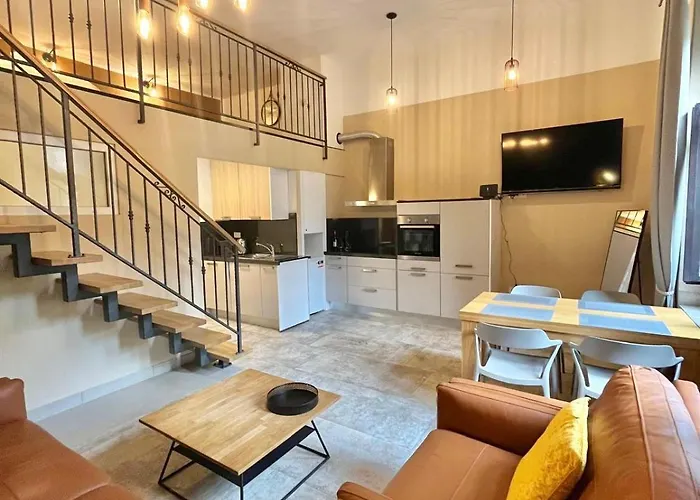 Robert Apartment Lovran