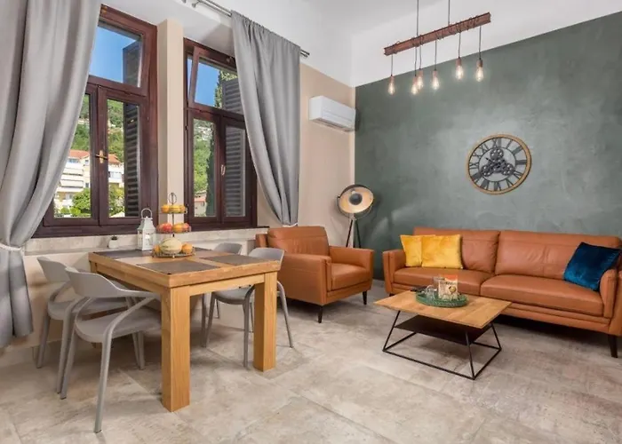 Apartment Robert Lovran